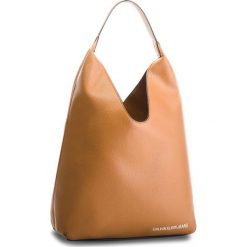 Torebki klasyczne damskie: Torebka CALVIN KLEIN JEANS - Ultra Light Soft Hobo K40K400605 240