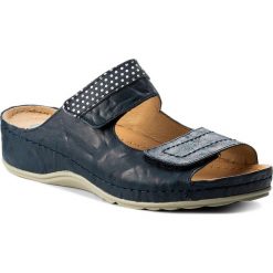 Klapki DR. BRINKMANN - 701202 Blau 5. Niebieskie klapki damskie marki Dr. Brinkmann, bez wzorów, ze skóry, bez obcasa, na obcasie. Za 239,00 zł.