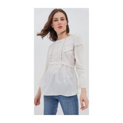 Bluzka damska. Szare bluzki damskie Promod, z haftami, z koronki, retro, z falbankami, bez rękawów. Za 169,90 zł.