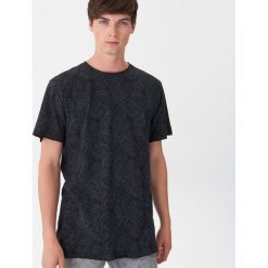T-shirt z motywem paisley - Czarny. Czarne t-shirty męskie House, s, bez wzorów, bez kołnierzyka. Za 49,99 zł.