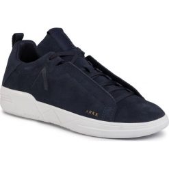 Sneakersy ARKK COPENHAGEN - Uniklass Suede S-C18 IL4604-0052-M Midnight. Niebieskie sneakersy męskie ARKK Copenhagen, bez wzorów, ze skóry, bez zapięcia. W wyprzedaży za 359,00 zł.