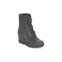 Śniegowce Sorel JOAN OF ARCTIC™WEDGE WEDGE II. Czarne śniegowce damskie Sorel, bez zapięcia. W wyprzedaży za 560,00 zł.