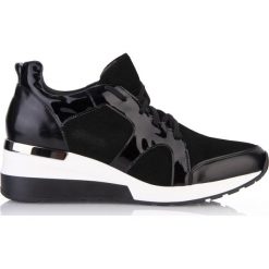 Czarne sneakersy. Czarne sneakersy damskie Arturo Vicci, z lakierowanej skóry. Za 319,00 zł.