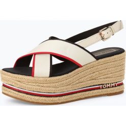 Tommy Hilfiger - Sandały damskie z dodatkiem skóry, czerwony. Czerwone sandały damskie TOMMY HILFIGER, w paski, ze skóry, na wysokim obcasie, na obcasie, z paskami. Za 429,95 zł.