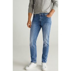 Mango Man - Jeansy Jan. Niebieskie jeansy męskie Mango Man, bez wzorów. Za 139,90 zł.