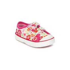 Buty Dziecko Agatha Ruiz de la Prada BATIPI. Różowe trampki dziewczęce marki Agatha Ruiz de la Prada, bez wzorów, bez zapięcia. Za 151,20 zł.