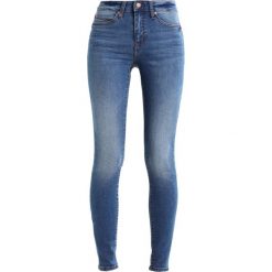 Noisy May NMLUCY SUPER SLIM Jeans Skinny Fit medium blue denim. Niebieskie rurki damskie Noisy May. Za 179,00 zł.
