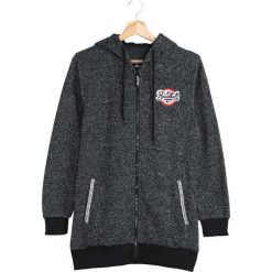 Czarna Bluza Interlude. Czarne bluzy męskie rozpinane marki Born2be, m, z nadrukiem, z dresówki, z kapturem. Za 59,99 zł.