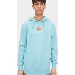 Bluza kangurka z kapturem - Niebieski. Niebieskie bluzy męskie Cropp, s, bez wzorów, z kapturem, bez rękawów, z kapturem. Za 99,99 zł.