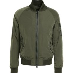 BOSS CASUAL ONITO Kurtka Bomber dark green. Zielone kurtki męskie BOSS Casual, m, bez wzorów, z materiału, casualowe. W wyprzedaży za 587,60 zł.