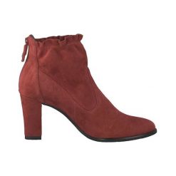 Tamaris Botki czerwony female czerwony 37. Czerwone botki damskie Tamaris, ze skóry, eleganckie, bez obcasa, na zamek. W wyprzedaży za 149,00 zł.