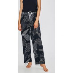 Dkny - Spodnie piżamowe. Niebieskie piżamy damskie DKNY, s, bez wzorów, z wiskozy, bez rękawów. W wyprzedaży za 159,90 zł.
