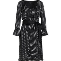 J.CREW YAP DRESS ENDLESS DOT Sukienka koktajlowa black/ivory. Czarne sukienki damskie marki J.CREW, bez wzorów, z poliesteru, wizytowe, bez kołnierzyka, bez rękawów. W wyprzedaży za 371,60 zł.
