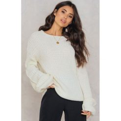 Swetry klasyczne damskie: Rut&Circle Sweter z bufiastym rękawem Lova – White