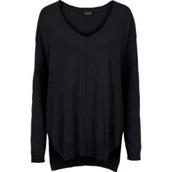 Swetry oversize damskie: Sweter w serek bonprix czarny