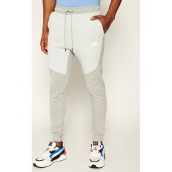 Spodnie dresowe NIKE Tech Fleece Jogger 805162. Szare jeansy męskie Nike, xl, bez wzorów. W wyprzedaży za 369,00 zł.