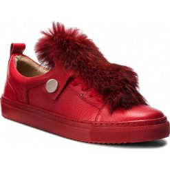 Sneakersy EVA MINGE - Mondragon 4J 18BD1372646EF 108. Czerwone półbuty damskie marki Eva Minge, na co dzień, z aplikacjami, ze skóry, bez obcasa, bez zapięcia. W wyprzedaży za 289,00 zł.