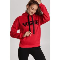 Czerwona Bluza Phemelle. Czerwone bluzy damskie Renee, xl, bez wzorów, bez rękawów, z kapturem. Za 79,99 zł.