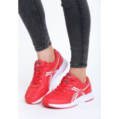 Czerwone Buty Sportowe Out Of Reach. Czerwone buty sportowe damskie Born2be, z aplikacjami, sportowe. Za 79,99 zł.