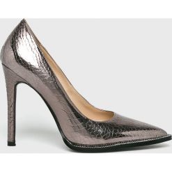 Public Desire - Szpilki Badgal. Szare szpilki marki Public Desire, z materiału, na obcasie. Za 149,90 zł.