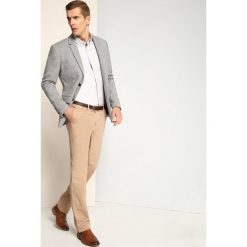 Koszula długi rękaw męska. Szare koszule męskie Top Secret, na zimę, m, bez wzorów, z bawełny, eleganckie, button down, z długim rękawem. W wyprzedaży za 44,99 zł.