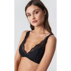 NA-KD Lingerie Koronkowy biustonosz - Black. Czarne biustonosze NA-KD Lingerie, z haftami, z koronki. Za 80,95 zł.