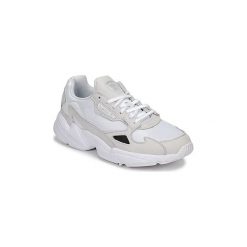 Buty adidas FALCON W. Trampki i tenisówki damskie Adidas. Za 429,00 zł.