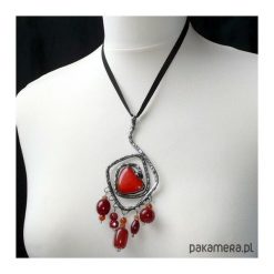 Wisior w kolorach jesieni, prawdziwy hand made. Szare naszyjniki damskie marki Pakamera. Za 173,00 zł.