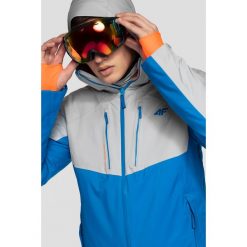 Kurtka narciarska męska KUMN258 - kobalt. Pomarańczowe kurtki sportowe męskie marki 4f, na zimę, m, z kapturem, narciarskie. W wyprzedaży za 399,99 zł.