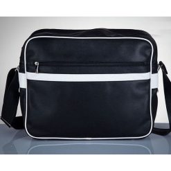 Stylowa torba męska na ramię SOLIER Messenger by Solier MS01 czarno - biała - biały. Czarne torby męskie skórzane Solier, bez wzorów, ze skóry ekologicznej, eleganckie, na ramię. Za 64,99 zł.