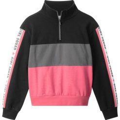 Bluza ze stójką bonprix czarno-dymny szary - pastelowy jasnoróżowy z nadrukiem. Czarne bluzy dziewczęce bonprix, z nadrukiem, z bawełny, eleganckie, bez rękawów, bez kaptura. Za 59,99 zł.