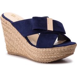 Espadryle CARINII - B5078 H40-000-000-C82. Niebieskie espadryle damskie Carinii, bez wzorów, ze skóry, bez obcasa, na obcasie. W wyprzedaży za 299,00 zł.