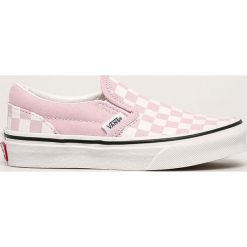 Vans - Tenisówki dziecięce. Różowe trampki dziewczęce Vans, bez wzorów, z gumy, bez zapięcia. Za 199,90 zł.
