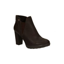 Botki Karino BOTKI 1075/015-F. Fioletowe botki damskie marki Karino, ze skóry. Za 169,99 zł.