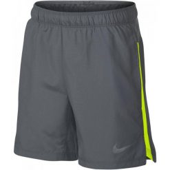 Nike Szorty Chłopięce B Nk Dry Short 6in Challgr Cool Grey Volt L. Szare spodenki chłopięce Nike, z materiału, sportowe. Za 105,00 zł.