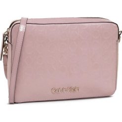 Torebka CALVIN KLEIN - Ck Must Em Ew Crossbody K60K606758 VFM. Różowe listonoszki damskie Calvin Klein, bez wzorów, ze skóry ekologicznej, bez dodatków. Za 359,00 zł.