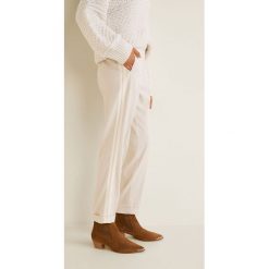 Mango - Spodnie Sporty. Czarne spodnie damskie Mango, s, bez wzorów, z elastanu. W wyprzedaży za 99,90 zł.