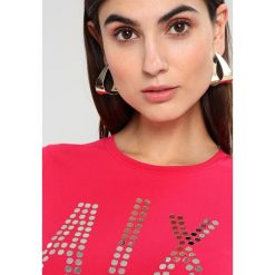 T-shirty damskie: Armani Exchange Tshirt z nadrukiem pink