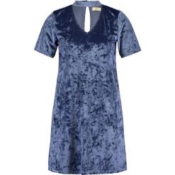 Hollister Co. VELVET T SHIRT DRESS Sukienka z dżerseju midnight blue. Niebieskie t-shirty damskie marki Hollister Co., l, z elastanu. Za 209,00 zł.
