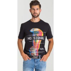 CZARNY T-SHIRT JUST CAVALLI. Czarne t-shirty męskie Just Cavalli, s, z nadrukiem, z bawełny, z okrągłym kołnierzem. Za 324,50 zł.