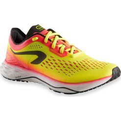 Buty Do Biegania Damskie Kiprun Kd Light Żółto-Koralowe. Żółte buty sportowe damskie KIPRUN, bez wzorów, z poliesteru, do biegania. Za 279,99 zł.