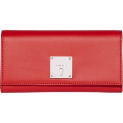 Fiorelli Elegancki portfel Dorchester FWS0010 Pillar Box Red. Czerwone portfele damskie Fiorelli, bez wzorów. W wyprzedaży za 130,00 zł.