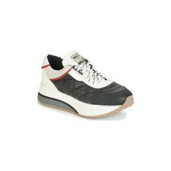 Buty Bronx NOLA ISA. Czarne trampki i tenisówki damskie Bronx, bez wzorów, bez zapięcia. Za 749,00 zł.