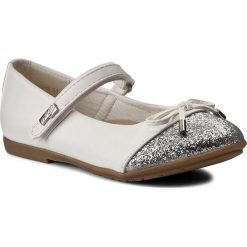 Półbuty MAGIC LADY CS16003-8. Białe półbuty dziewczęce Magic Lady, bez zapięcia. W wyprzedaży za 29,99 zł.