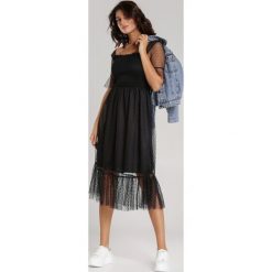 Czarna Sukienka Bolionei. Czarne sukienki damskie Renee, s, bez wzorów, z tkaniny, wizytowe, z falbankami, z krótkim rękawem, krótkie, midi. Za 119,99 zł.
