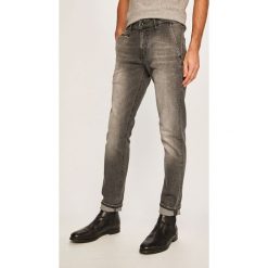 Guess Jeans - Jeansy. Szare jeansy męskie Guess Jeans, m, z aplikacjami. Za 369,90 zł.