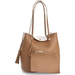 Torebka MONNARI - BAGA610-015 Beige. Pomarańczowe torebki klasyczne damskie Monnari, bez wzorów, ze skóry ekologicznej, eleganckie, bez dodatków. W wyprzedaży za 99,00 zł.