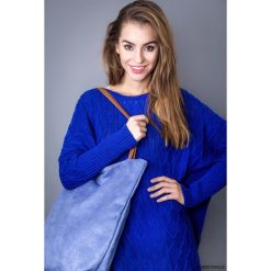 Torba błękit. Niebieskie torebki klasyczne damskie marki Pakamera, bez wzorów, ze skóry, na ramię, bez dodatków. Za 129,00 zł.