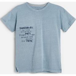 Bawełniany t-shirt z efektem sprania -. T-shirty męskie Reserved, bez wzorów, z bawełny, bez kołnierzyka. Za 39,99 zł.