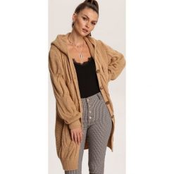Camelowy Kardigan Kerlahne. Brązowe swetry damskie Renee, uniwersalny, bez wzorów. Za 199,99 zł.